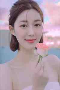 穿成女配，自立门户苏槿儿苏宁儿无删减+无广告